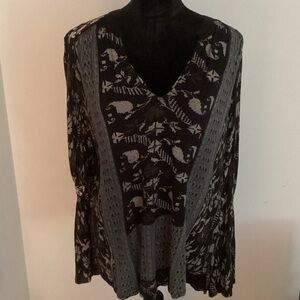 Embroidered Lucky Brand Blouse with bell sleeves